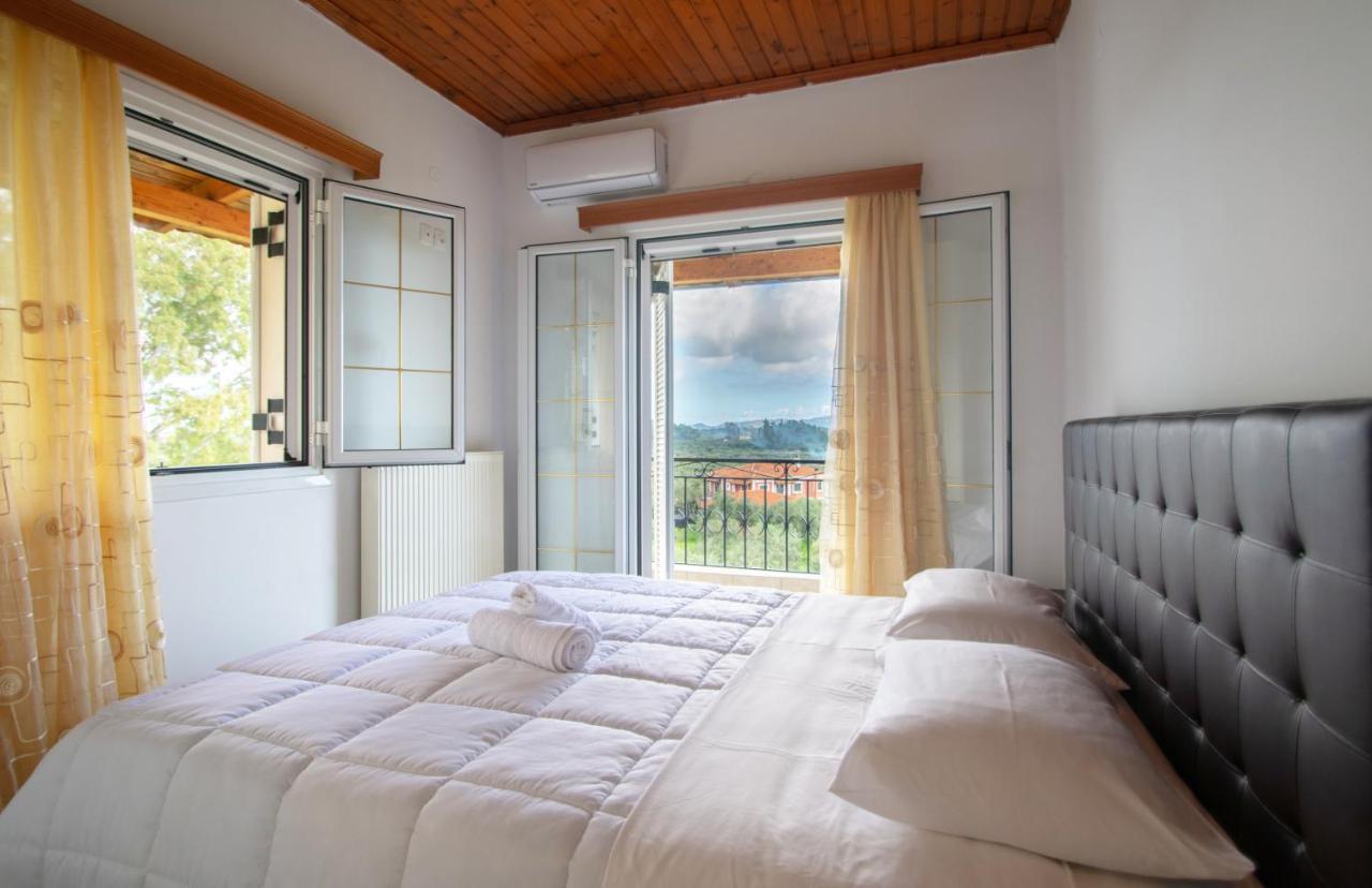 Family Private Homes & Sea View Lithakia  Exteriör bild