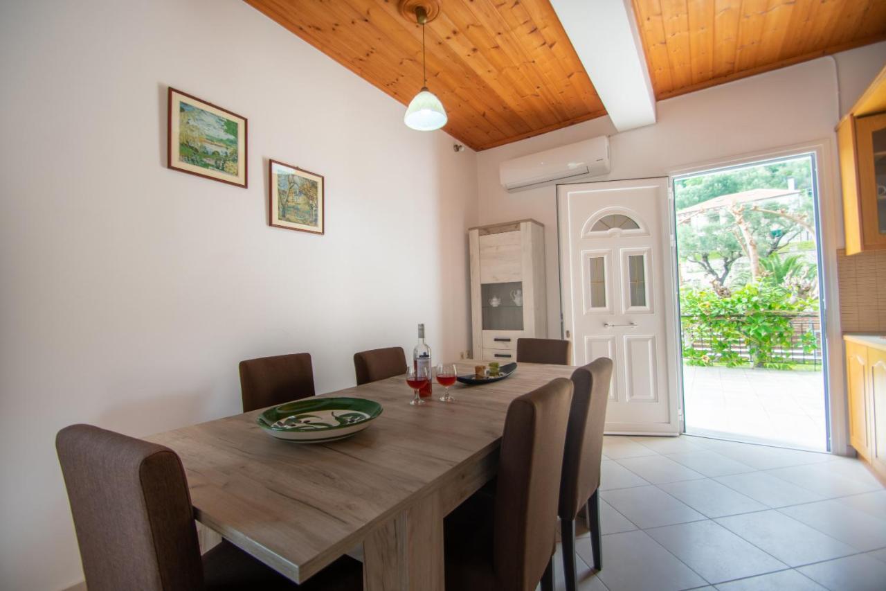 Family Private Homes & Sea View Lithakia  Exteriör bild