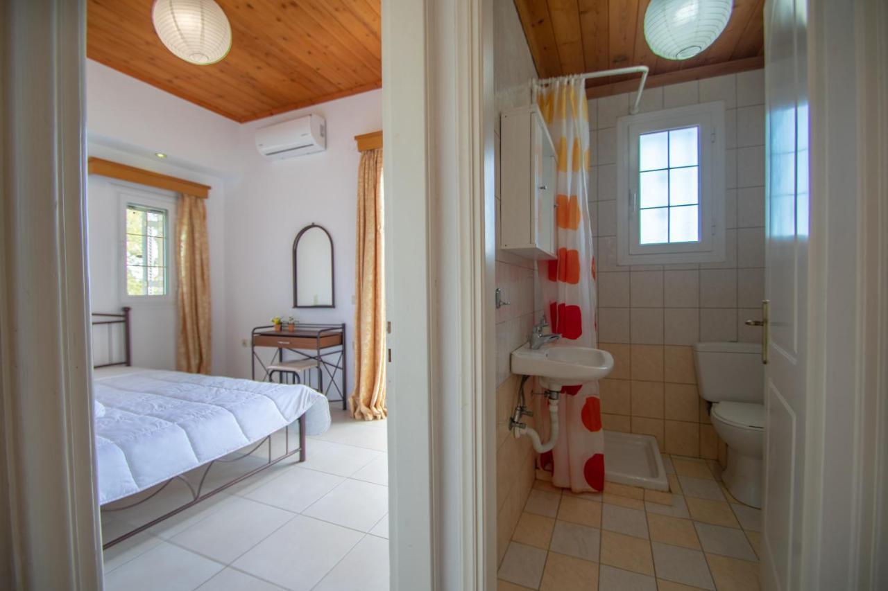 Family Private Homes & Sea View Lithakia  Exteriör bild